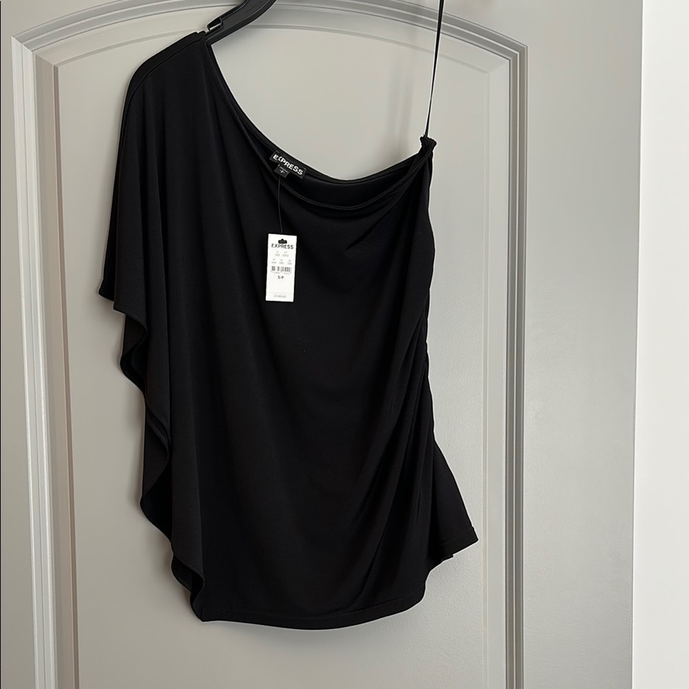 Express Black top